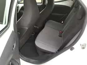 Toyota Aygo (2021) thumbnail 15