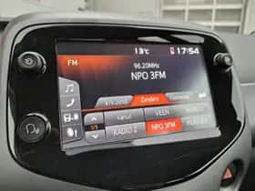 Toyota Aygo (2021) thumbnail 23