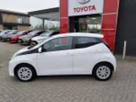 Toyota Aygo (2021) thumbnail 29