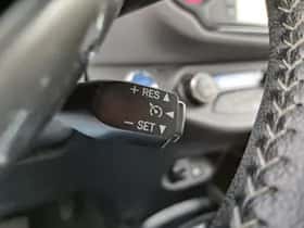 Toyota Yaris (2016) thumbnail 23
