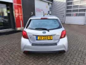 Toyota Yaris (2016) thumbnail 38