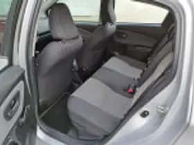 Toyota Yaris (2016) thumbnail 40