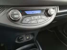 Toyota Yaris (2016) thumbnail 55