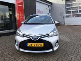 Toyota Yaris (2016) thumbnail 8