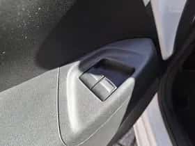 Toyota Aygo (2021) thumbnail 17