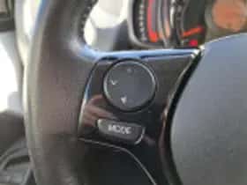 Toyota Aygo (2021) thumbnail 44