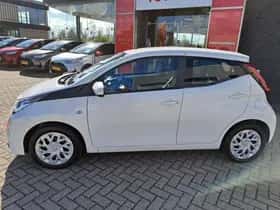Toyota Aygo (2021) thumbnail 58
