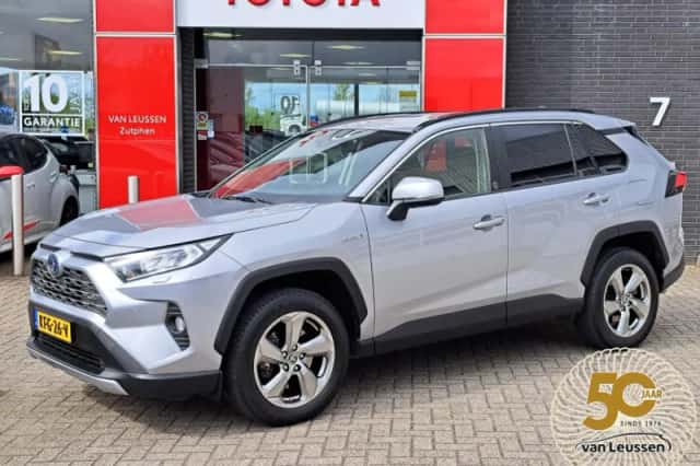Toyota RAV4 (2021) thumbnail 1