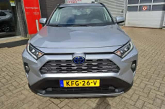 Toyota RAV4 (2021) thumbnail 5