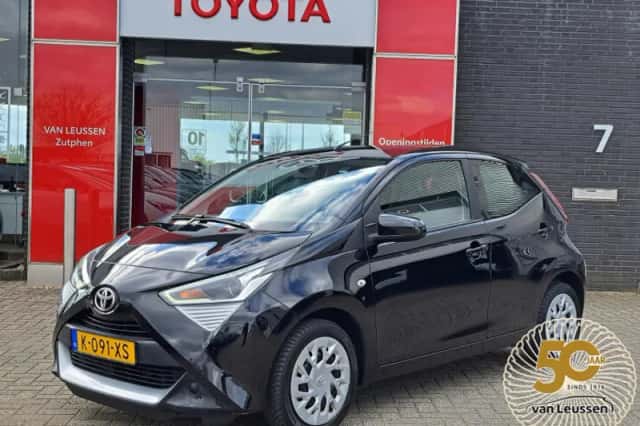 Toyota Aygo (2021) thumbnail 1