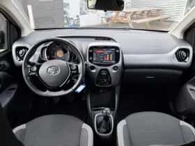 Toyota Aygo (2021) thumbnail 15