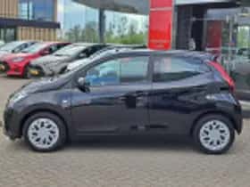 Toyota Aygo (2021) thumbnail 35