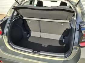 Toyota Yaris (2025) thumbnail 14