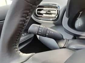 Toyota Yaris (2025) thumbnail 20