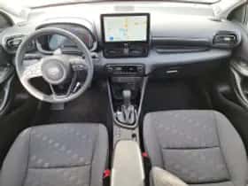 Toyota Yaris (2025) thumbnail 3