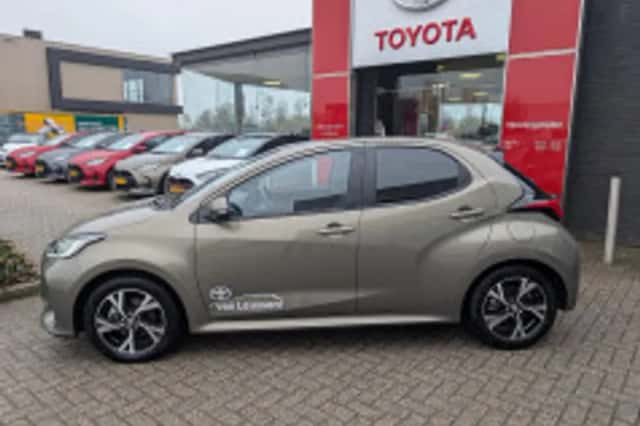 Toyota Yaris (2025) thumbnail 5
