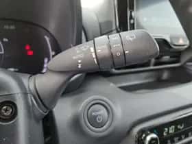 Toyota Yaris (2024) thumbnail 23