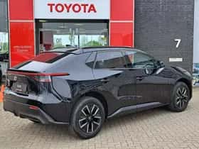Toyota bZ4X (2026) thumbnail 2