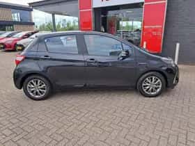 Toyota Yaris (2018) thumbnail 64