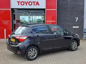 Toyota Yaris (2018) thumbnail 8