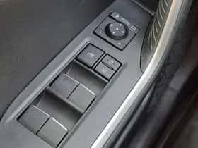 Toyota RAV4 (2022) thumbnail 18