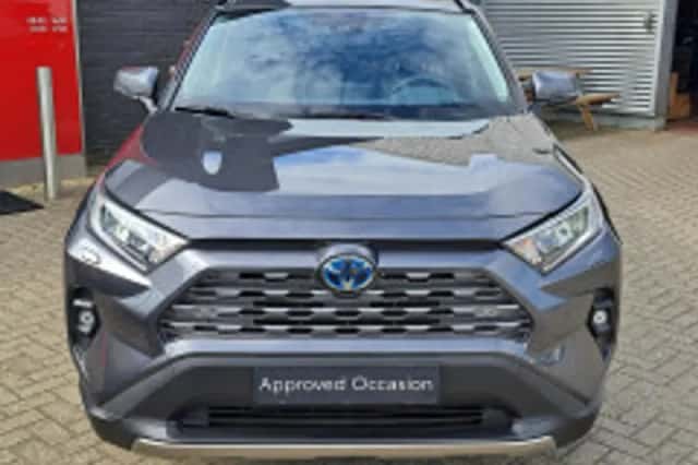 Toyota RAV4 (2022) thumbnail 5