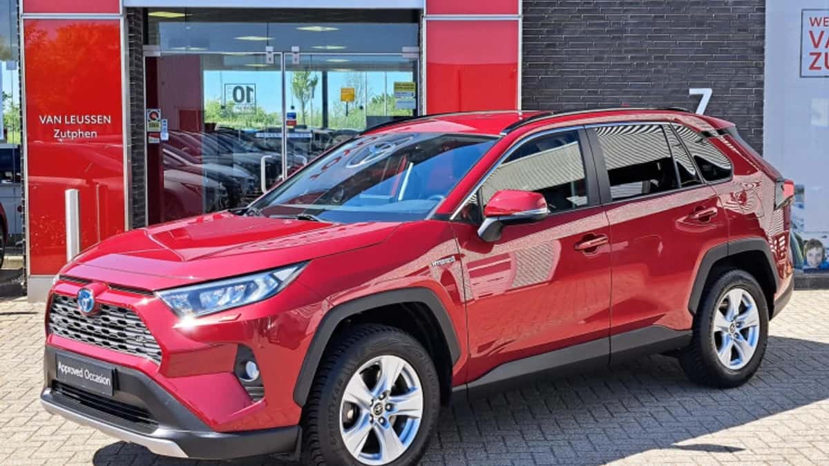 Toyota RAV4 (2019) — foto 1