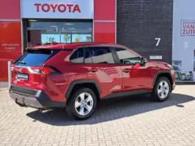 Toyota RAV4 (2019) thumbnail 2