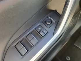 Toyota RAV4 (2019) thumbnail 18