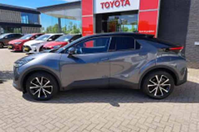 Toyota C hr (2025) thumbnail 3