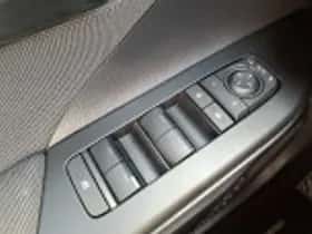 Toyota C hr (2025) thumbnail 41