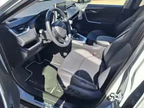 Toyota RAV4 (2022) thumbnail 16