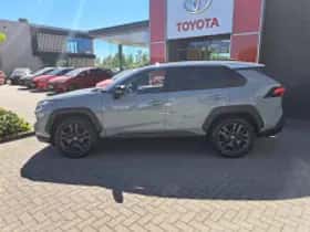 Toyota RAV4 (2022) thumbnail 3