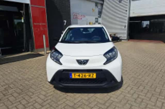 Toyota Aygo (2023) thumbnail 5