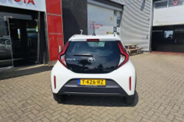 Toyota Aygo (2023) thumbnail 6