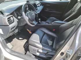 Toyota C hr (2019) thumbnail 16