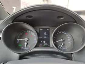 Toyota C hr (2023) thumbnail 14