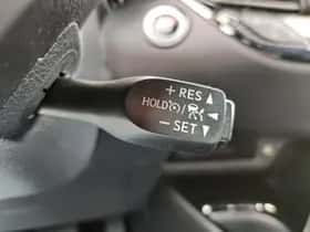 Toyota C hr (2023) thumbnail 25