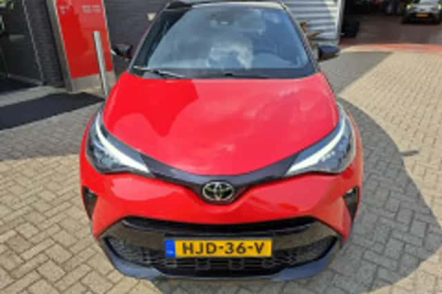 Toyota C hr (2023) thumbnail 5
