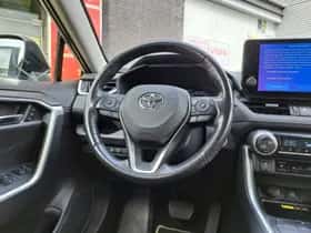 Toyota RAV4 (2023) thumbnail 16