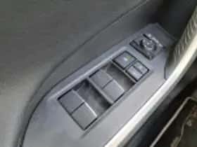 Toyota RAV4 (2023) thumbnail 50