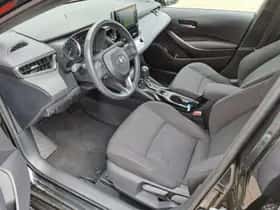 Toyota Corolla (2023) thumbnail 16
