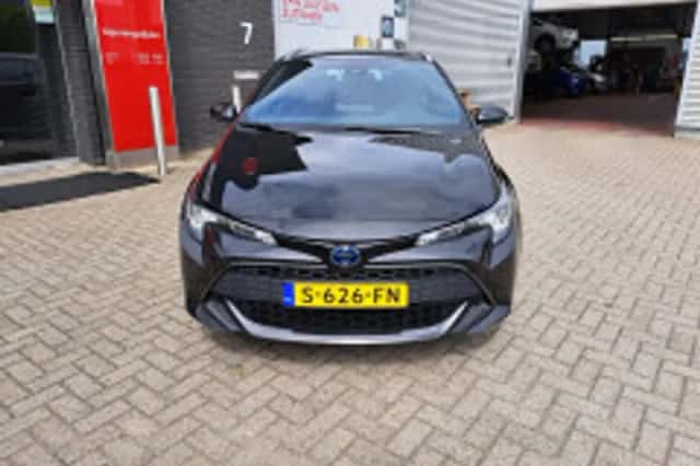 Toyota Corolla (2023) thumbnail 5