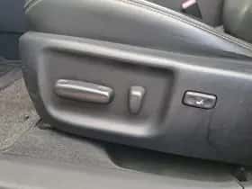 Toyota Avensis (2011) thumbnail 17