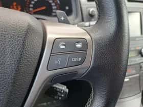 Toyota Avensis (2011) thumbnail 24
