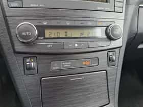 Toyota Avensis (2011) thumbnail 28