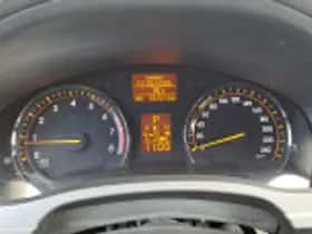 Toyota Avensis (2011) thumbnail 41