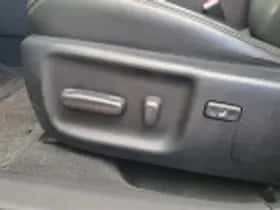 Toyota Avensis (2011) thumbnail 44