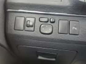 Toyota Avensis (2011) thumbnail 48