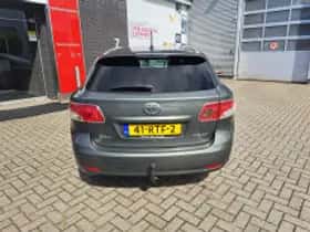 Toyota Avensis (2011) thumbnail 6